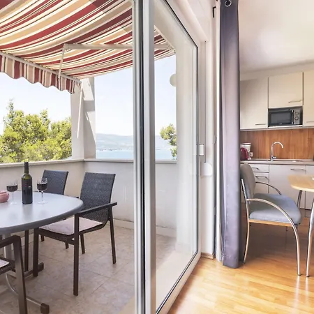 Appartement Anda-3 By Interhome