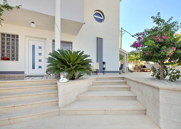 Anda-3 By Interhome Traù