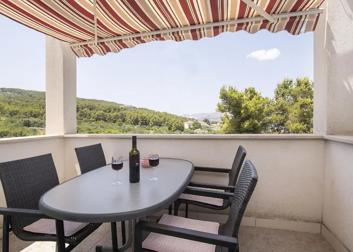 Anda-3 By Interhome * Traù